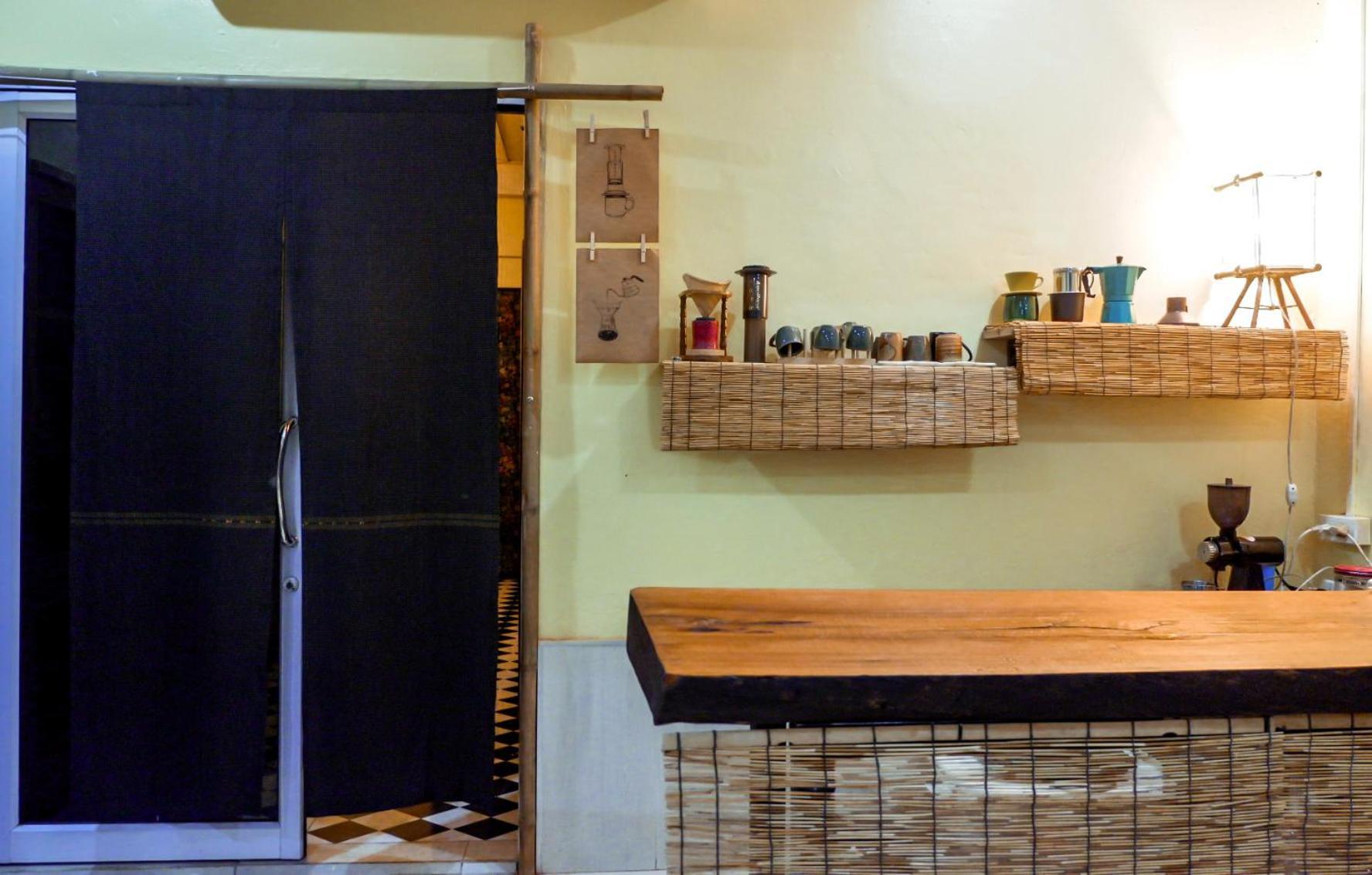Non Pakse Hostel & Coffee House Eksteriør bilde